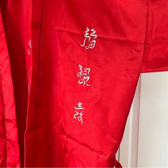 Vintage Red Robe with Embroidered Crane & Chinese Characters - Picture 3 of 4